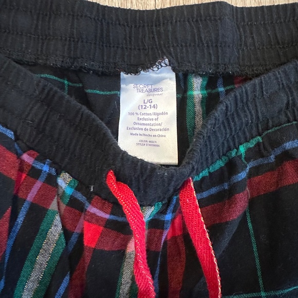 Bundle of 3 jogger style flannel pajama pants; Walmart + Old Navy - Picture 2 of 6